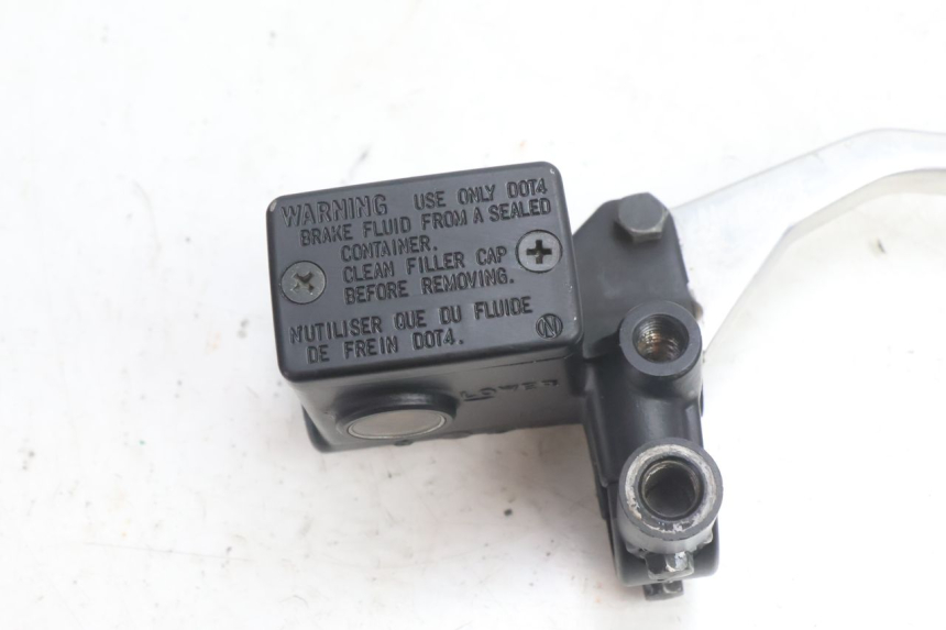 photo de MAITRE CYLINDRE AVANT SUZUKI BURGMAN 125 (2007 - 2014) - Détail de la pièce