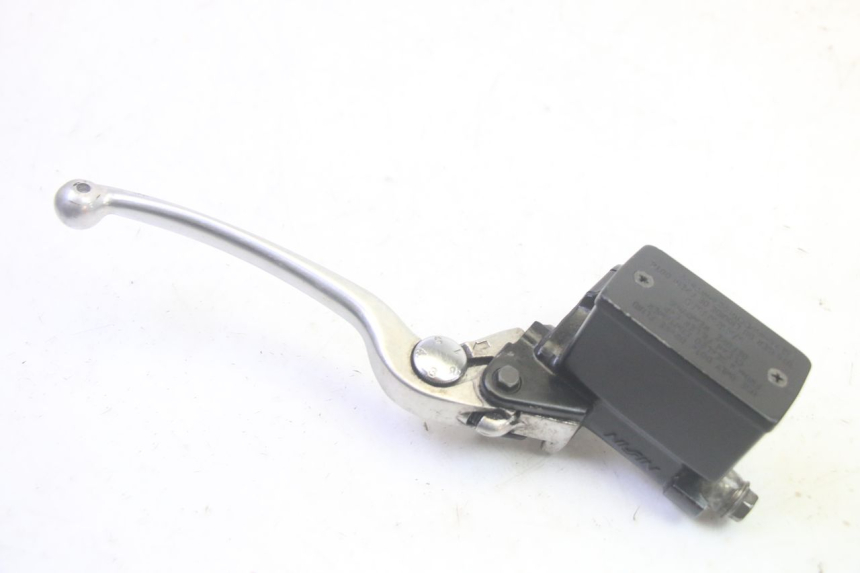 photo de MAITRE CYLINDRE AVANT SUZUKI BURGMAN EXECUTIVE ABS 650 (2006 - 2012) - Autre angle de vue