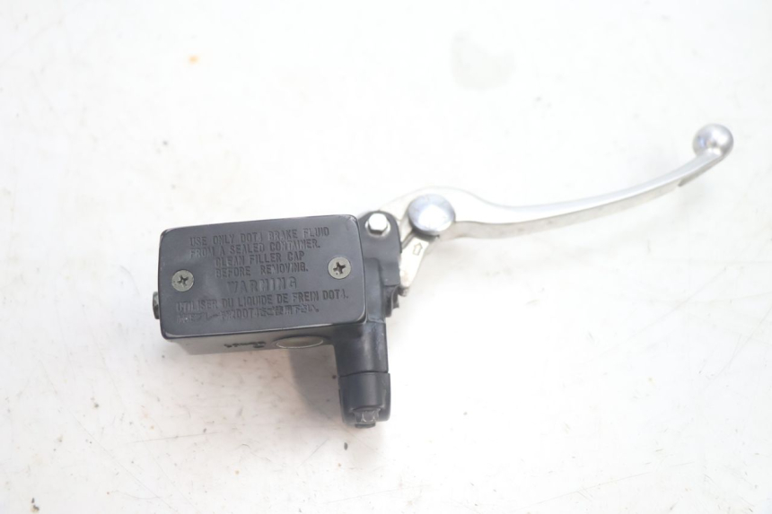 photo de MAITRE CYLINDRE AVANT SUZUKI BURGMAN EXECUTIVE ABS 650 (2006 - 2012) - Vue principale