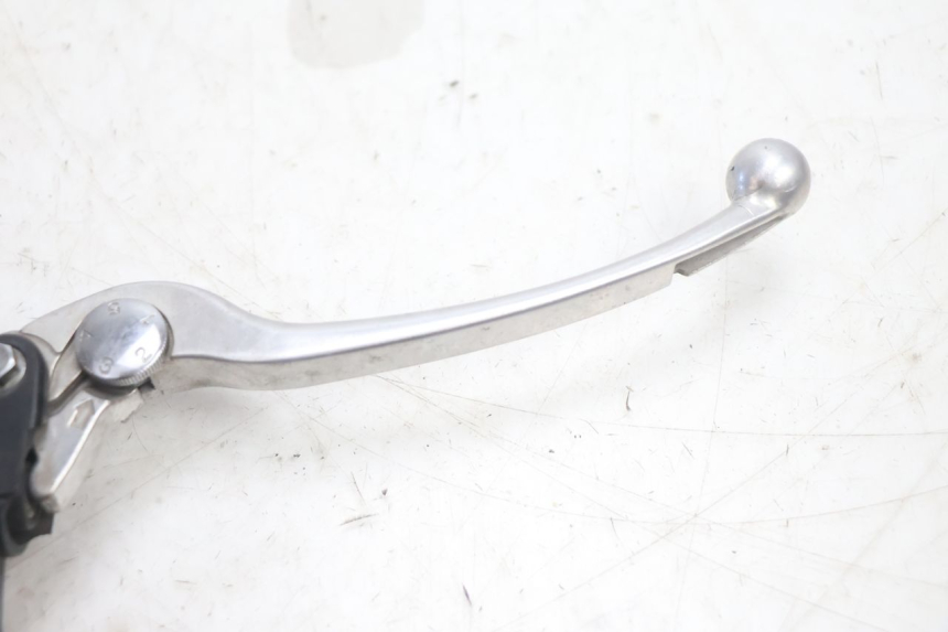 photo de MAITRE CYLINDRE AVANT SUZUKI BURGMAN EXECUTIVE ABS 650 (2006 - 2012) - Zoom état d’usage