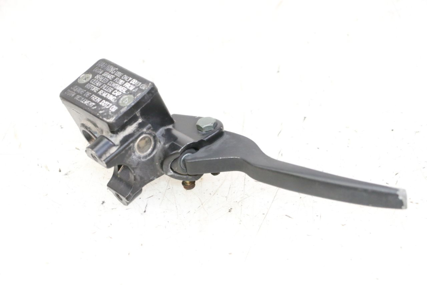 photo de MAITRE CYLINDRE AVANT ORCAL CAVARO 4T 50 (2019 - 2023) - Gros plan technique