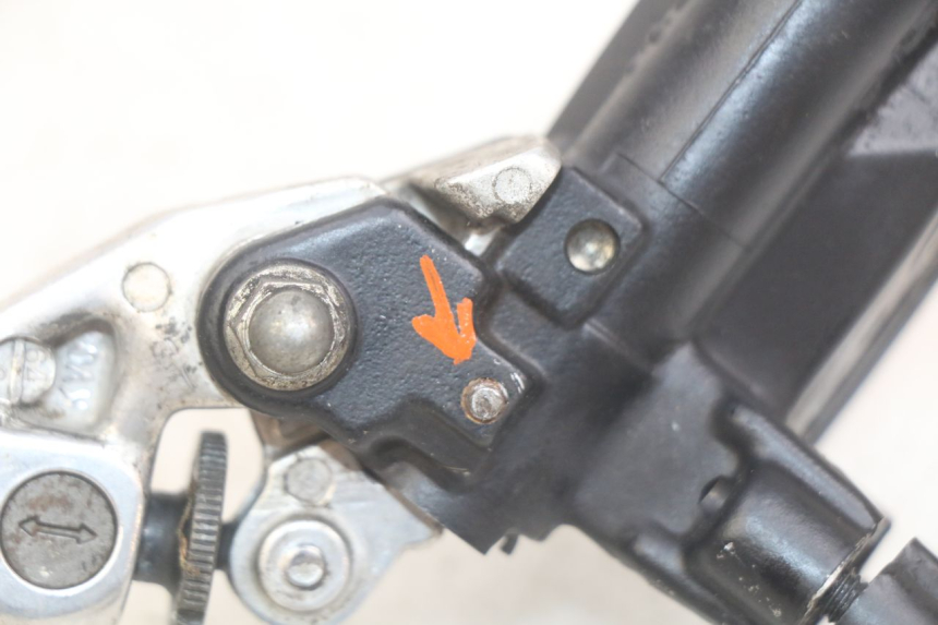 photo de MAITRE CYLINDRE AVANT HONDA CBR F SC25 1000 (1989 - 1992) - Zoom état d’usage