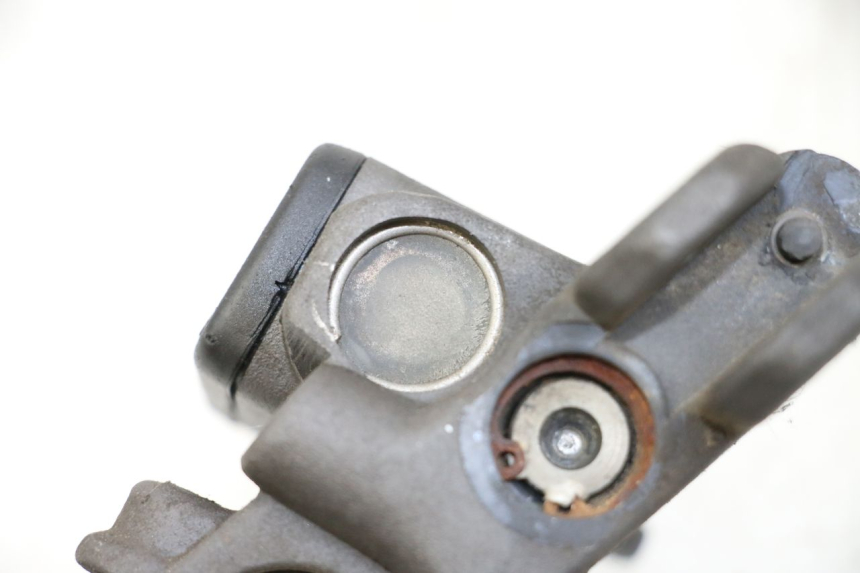 photo de MAITRE CYLINDRE AVANT SHERCO CITY CORP 125 (2003 - 2007) - Détail de la pièce