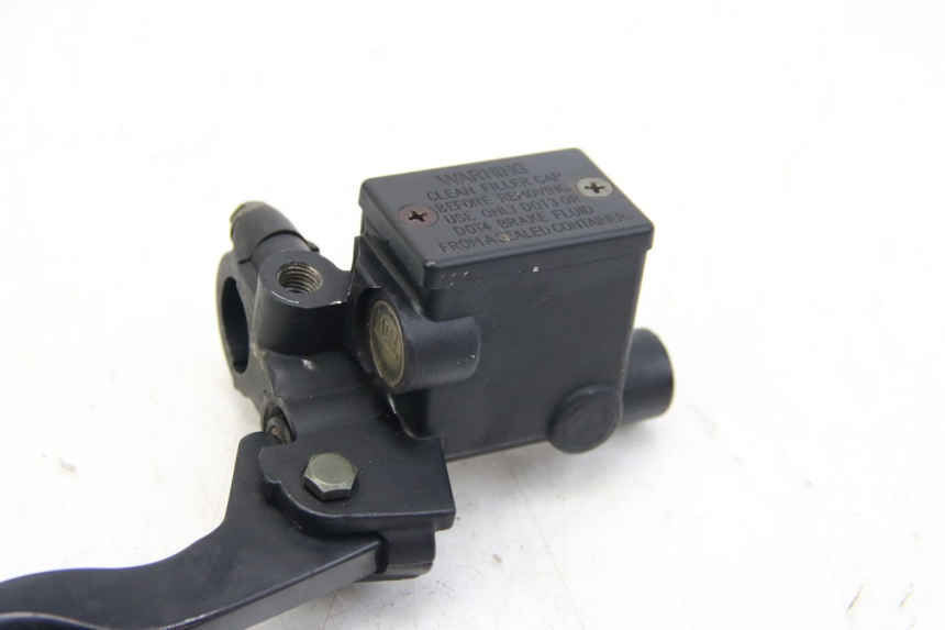 photo de MAITRE CYLINDRE AVANT PEUGEOT CITYSTAR 50 (2013 - 2017) - Autre angle de vue