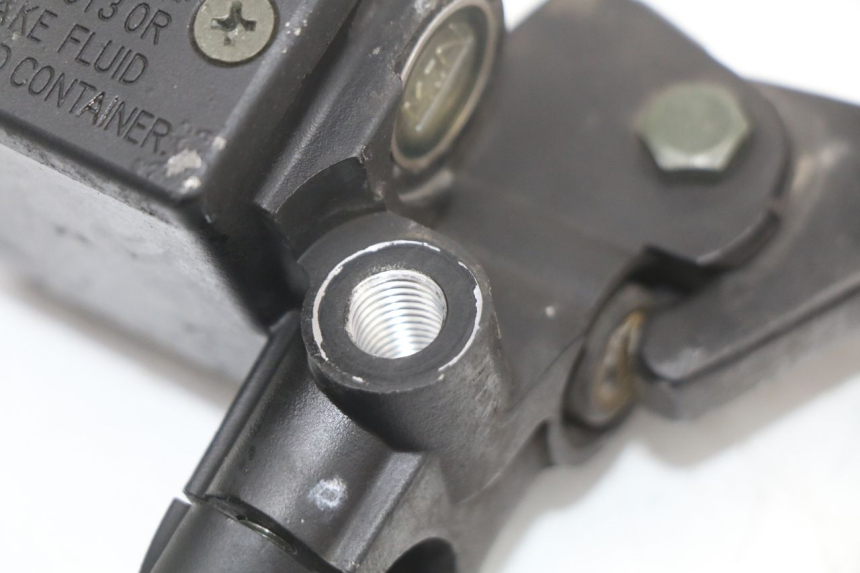 photo de MAITRE CYLINDRE AVANT PEUGEOT CITYSTAR 50 (2013 - 2017) - Autre angle de vue