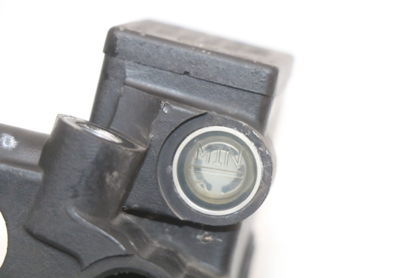 photo de MAITRE CYLINDRE AVANT PEUGEOT CITYSTAR 50 (2013 - 2017) - Gros plan technique