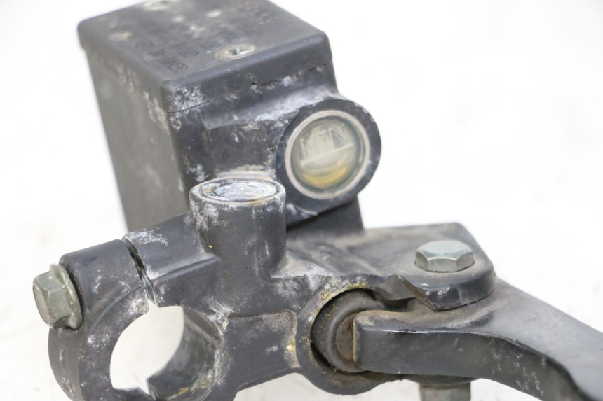 photo de MAITRE CYLINDRE AVANT PEUGEOT CITYSTAR 50 (2013 - 2017) - Gros plan technique