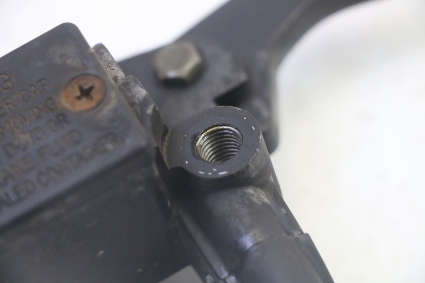 photo de MAITRE CYLINDRE AVANT PEUGEOT CITYSTAR 50 (2013 - 2017) - Autre angle de vue