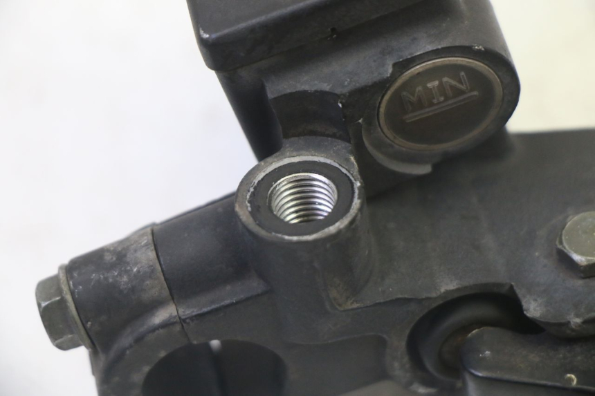 photo de MAITRE CYLINDRE AVANT PEUGEOT CITYSTAR 50 (2013 - 2017) - Gros plan technique