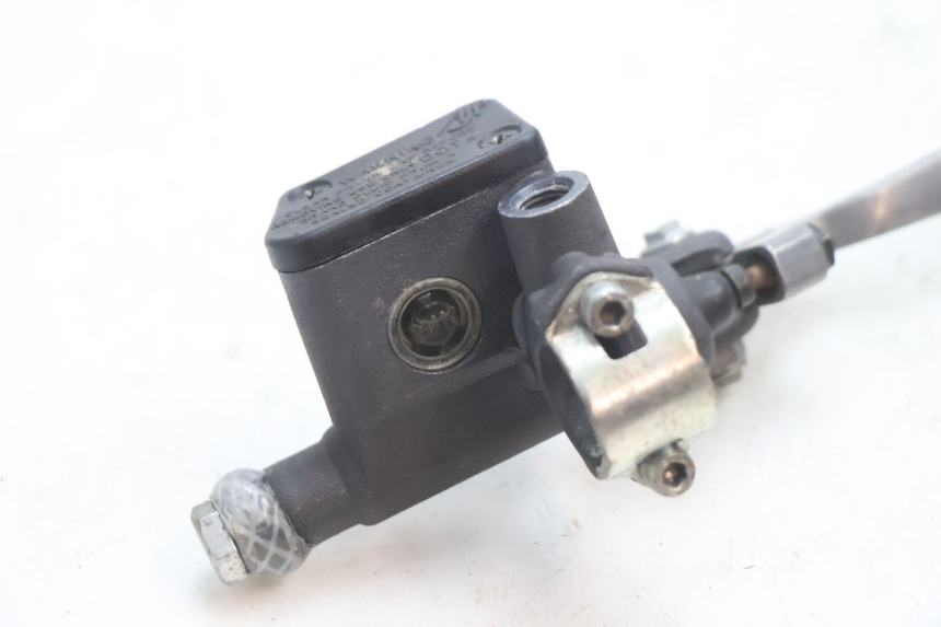 photo de MAITRE CYLINDRE AVANT HM HONDA CRM DERAPAGE RR 50 (2006 - 2017) - Autre angle de vue