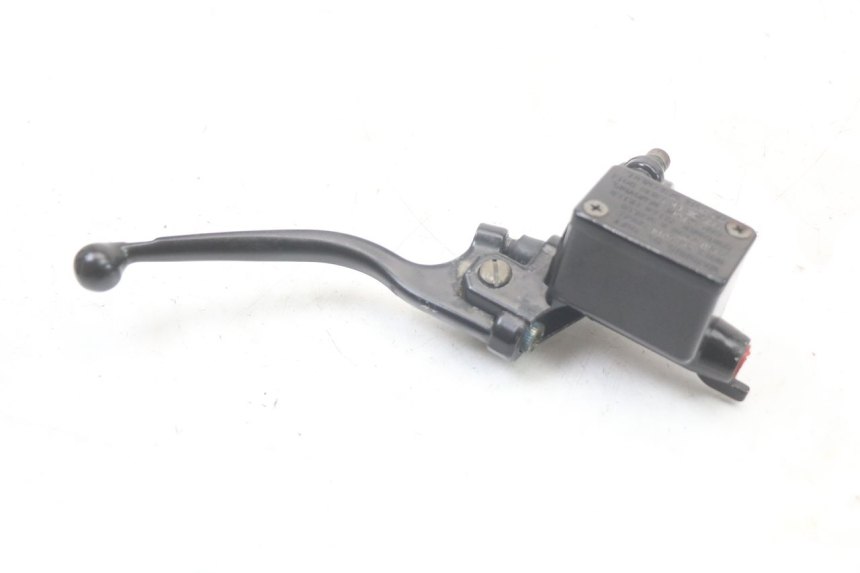 photo de MAITRE CYLINDRE AVANT PEUGEOT E-VIVACITY 1 (2012 - 2018) - Gros plan technique