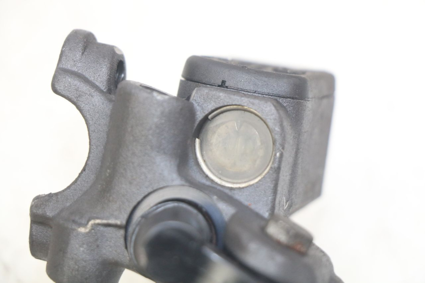 photo de MAITRE CYLINDRE AVANT PEUGEOT ELYSEO 125 (1999 - 2004) - Détail de la pièce