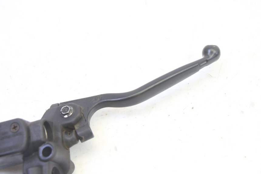 photo de MAITRE CYLINDRE AVANT PEUGEOT ELYSTAR 50 (2002 - 2014) - Zoom état d’usage