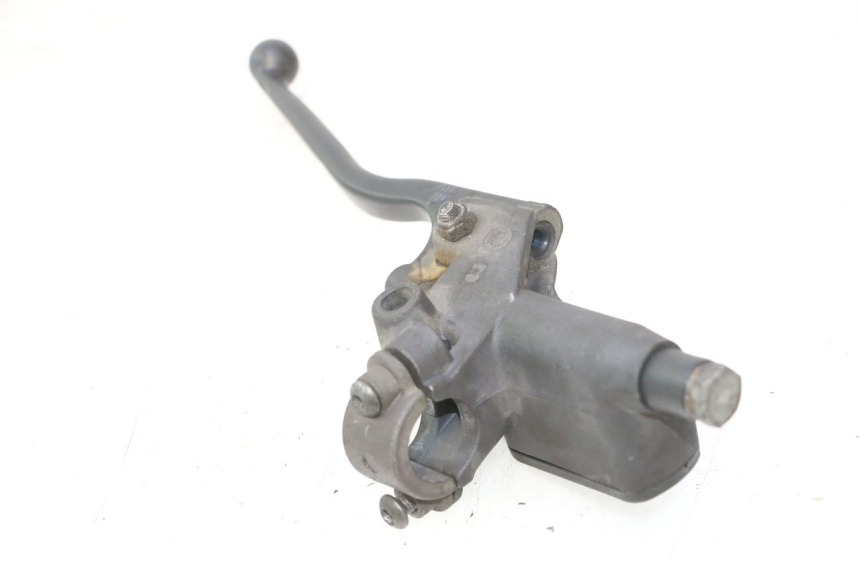 photo de MAITRE CYLINDRE AVANT PEUGEOT ELYSTAR 50 (2002 - 2014) - Zoom état d’usage