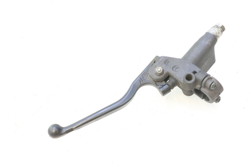 photo de MAITRE CYLINDRE AVANT PEUGEOT ELYSTAR 50 (2002 - 2014) - Zoom état d’usage