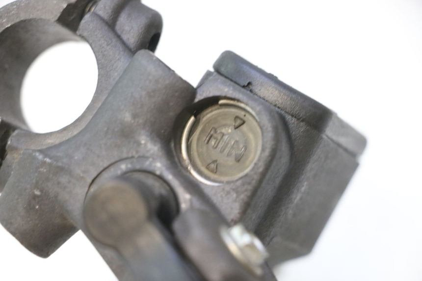 photo de MAITRE CYLINDRE AVANT PEUGEOT ELYSTAR 50 (2002 - 2014) - Autre angle de vue