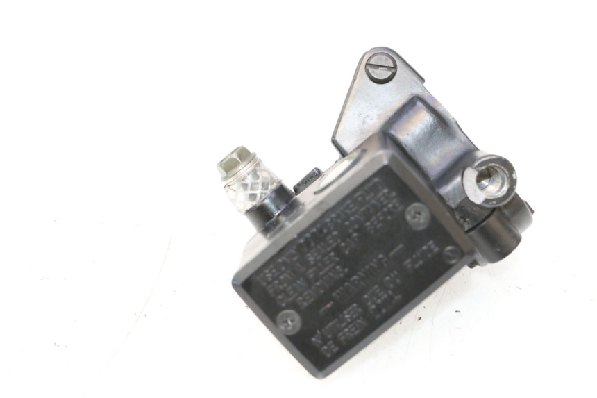 photo de MAITRE CYLINDRE AVANT KAWASAKI ER-6 ER6 N 650 (2005 - 2009) - État de surface