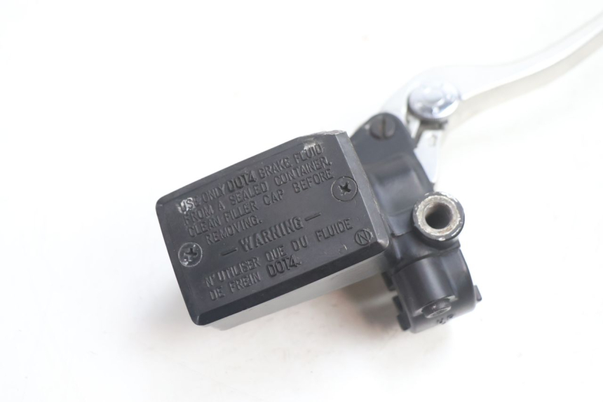 photo de MAITRE CYLINDRE AVANT KAWASAKI ER-6 ER6 N 650 (2005 - 2009) - Détail de la pièce