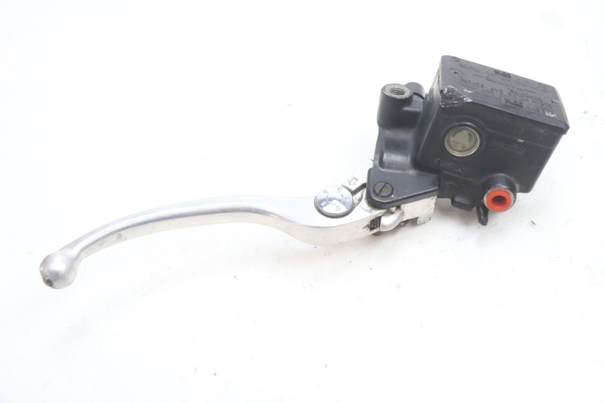 photo de MAITRE CYLINDRE AVANT KAWASAKI ER-6 ER6 N 650 (2005 - 2009) - Gros plan technique