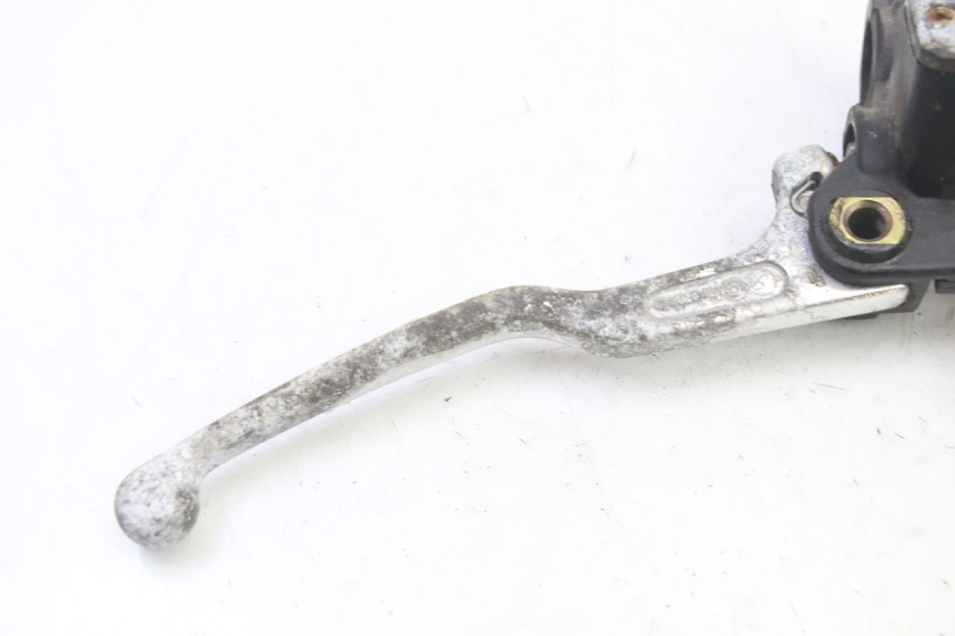 photo de MAITRE CYLINDRE AVANT APRILIA ETX 125 (1998 - 2002) - Gros plan technique