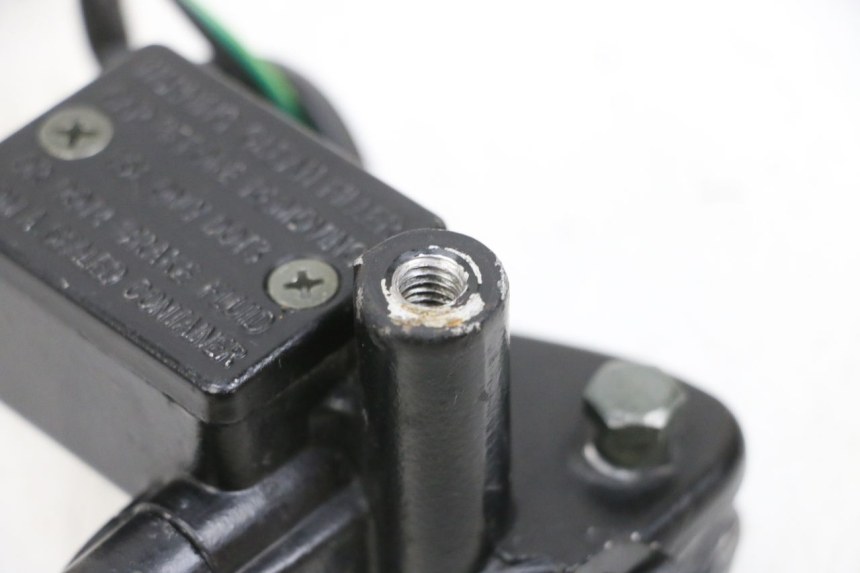 photo de MAITRE CYLINDRE AVANT BTC FELICE SPORT 50 - Gros plan technique