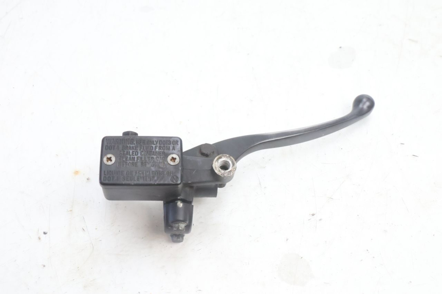 photo de MAITRE CYLINDRE AVANT HONDA FES PANTHEON 2T 125 (1998 - 2002) - Vue principale