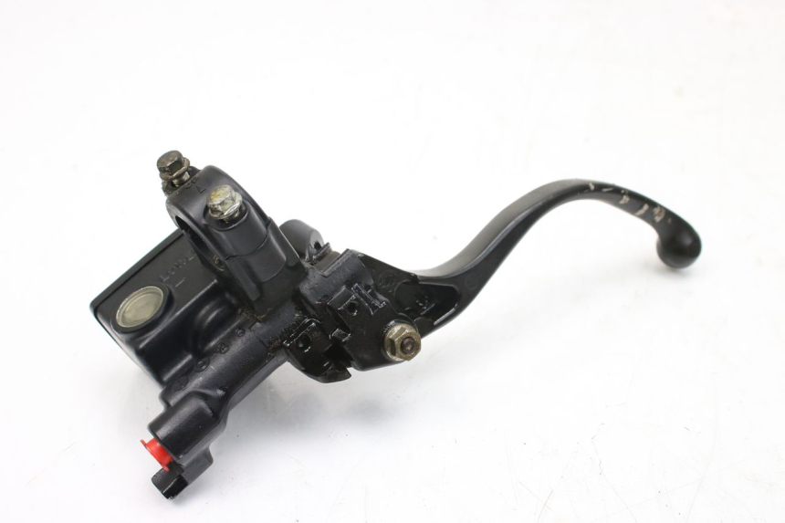 photo de MAITRE CYLINDRE AVANT HONDA FES S-WING SWING ABS 125 (2007 - 2015) - Zoom état d’usage