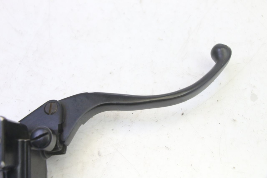 photo de MAITRE CYLINDRE AVANT HONDA FES S-WING SWING ABS 125 (2007 - 2015) - Zoom état d’usage