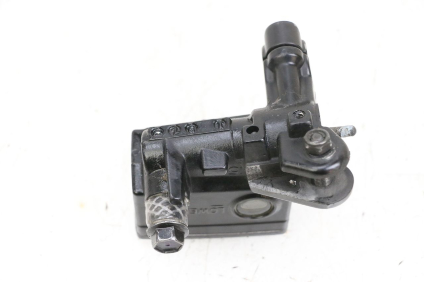 photo de MAITRE CYLINDRE AVANT YAMAHA FJR ABS 1300 (2006 - 2012) - Zoom état d’usage