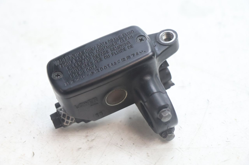 photo de MAITRE CYLINDRE AVANT HONDA FJS SILVER WING SILVERWING 400 (2005 - 2008) - Détail de la pièce