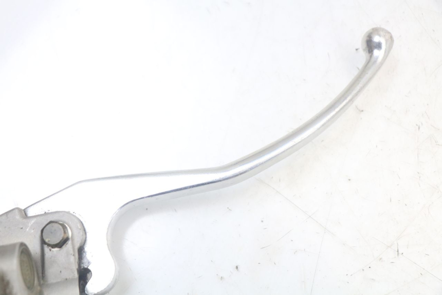 photo de MAITRE CYLINDRE AVANT MBK FLAME X 125 (2004 - 2007) - Gros plan technique