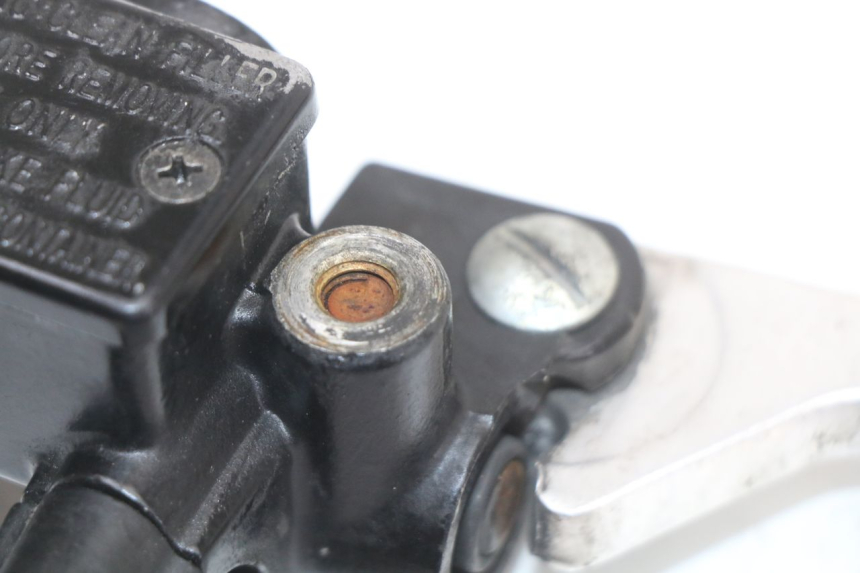 photo de MAITRE CYLINDRE AVANT PIAGGIO FLY 2T 50 (2004 - 2017) - Vue d’ensemble