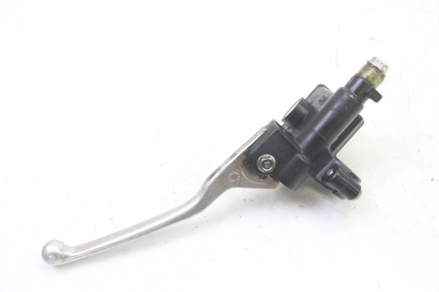 photo de MAITRE CYLINDRE AVANT PIAGGIO FLY 2T 50 (2004 - 2017) - Points de fixation