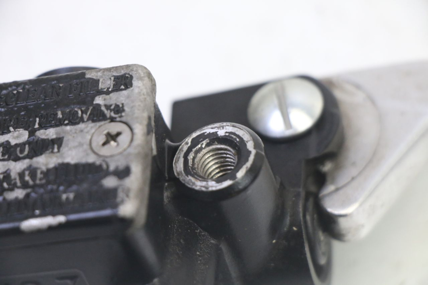 photo de MAITRE CYLINDRE AVANT PIAGGIO FLY 2T 50 (2004 - 2017) - Vue d’ensemble