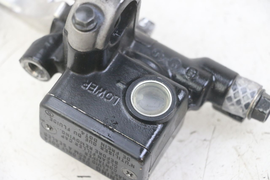 photo de MAITRE CYLINDRE AVANT HONDA FORZA ABS 300 (2013 - 2017) - Zoom état d’usage