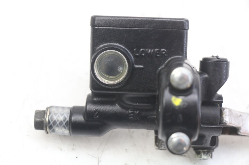 photo de MAITRE CYLINDRE AVANT HONDA FORZA 125 (2015 - 2016) - Autre angle de vue