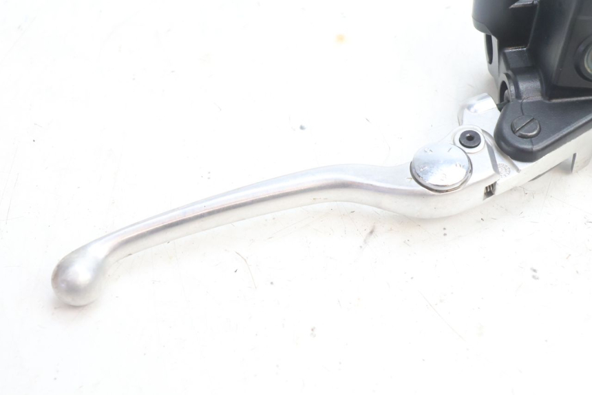 photo de MAITRE CYLINDRE AVANT YAMAHA FZ8 800 (2010 - 2016) - Détail de la pièce