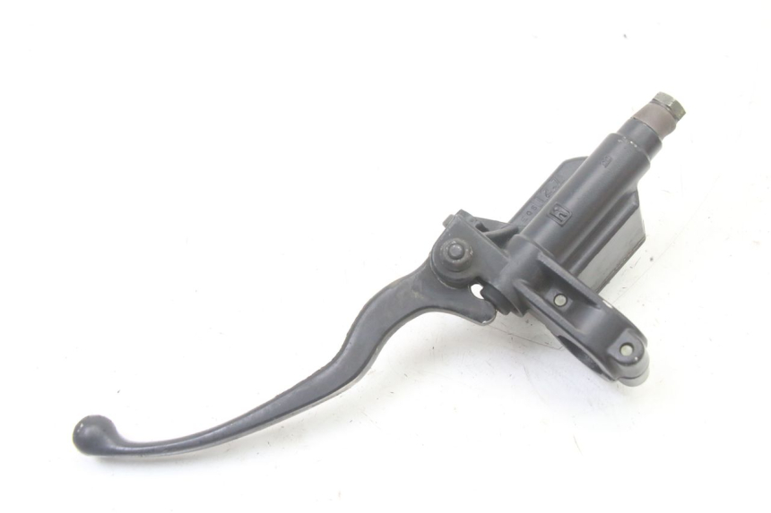 photo de MAITRE CYLINDRE AVANT GILERA NEXUS 300 (2008 - 2013) - Points de fixation