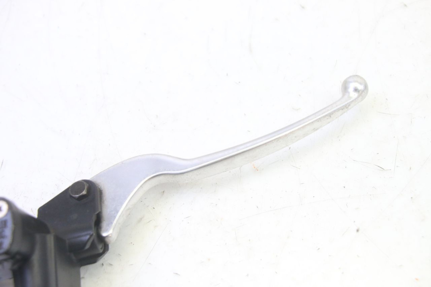 photo de MAITRE CYLINDRE AVANT KYMCO GRAND DINK 125 (2008 - 2014) - Autre angle de vue