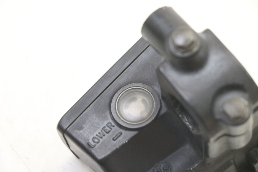 photo de MAITRE CYLINDRE AVANT SUZUKI GS GSE 500 (2001 - 2003) - Autre angle de vue