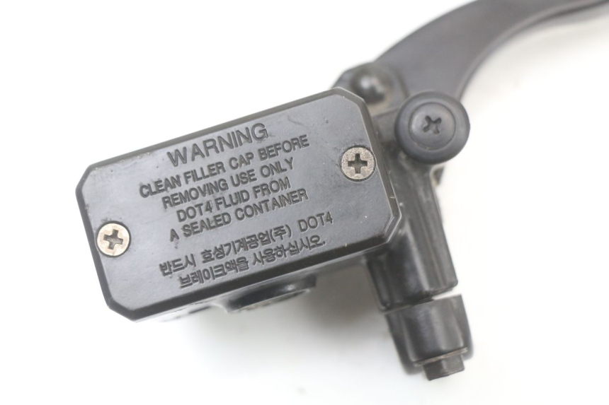 photo de MAITRE CYLINDRE AVANT HYOSUNG GTR 125 (2006 - 2008) - Détail de la pièce