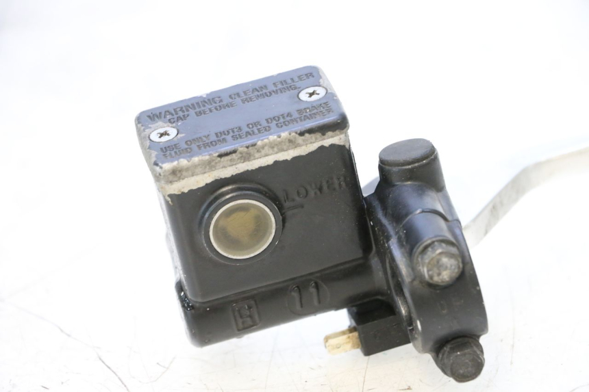 photo de MAITRE CYLINDRE AVANT SYM GTS EVO 125 (2009 - 2013) - Autre angle de vue