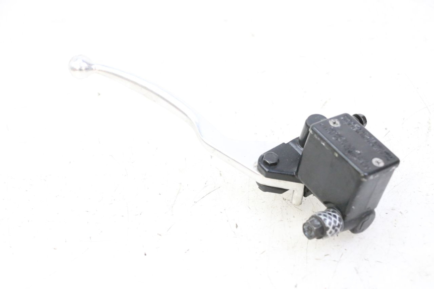 photo de MAITRE CYLINDRE AVANT SYM JOYMAX 125 (2010 - 2017) - Points de fixation