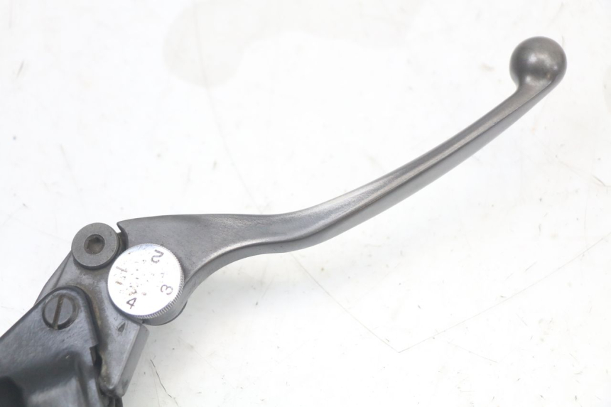 photo de MAITRE CYLINDRE AVANT KAWASAKI GTR 1000 (1994 - 2004) - Zoom état d’usage