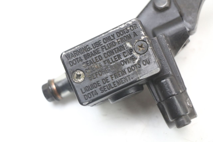 photo de MAITRE CYLINDRE AVANT PEUGEOT KISBEE 2T 50 (2018 - 2022) - Détail de la pièce