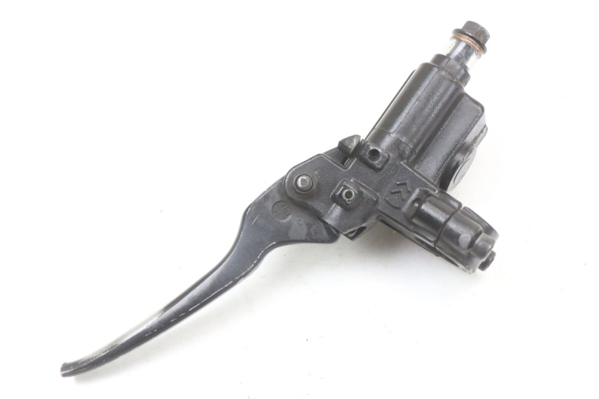 photo de MAITRE CYLINDRE AVANT PEUGEOT KISBEE 2T 50 (2018 - 2022) - Gros plan technique