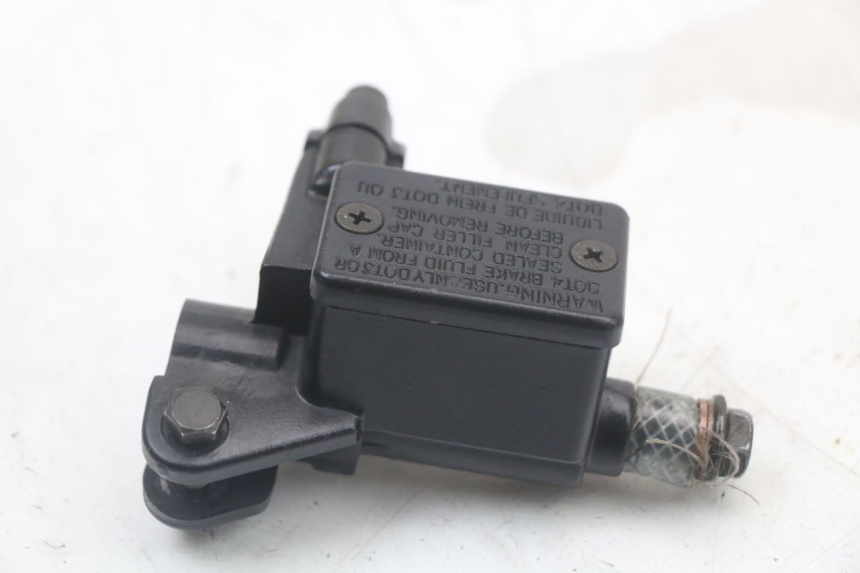 photo de MAITRE CYLINDRE AVANT PEUGEOT KISBEE 2T 50 (2010 - 2017) - Zoom état d’usage