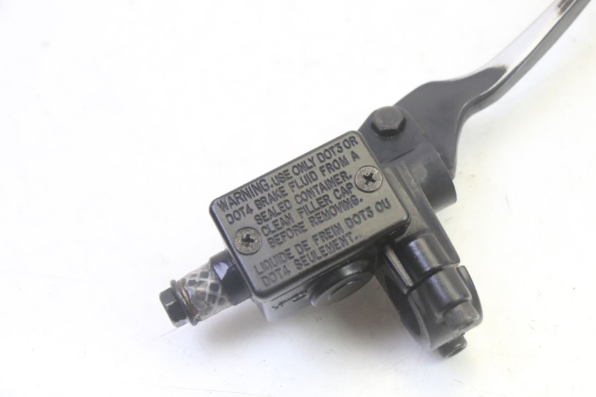 photo de MAITRE CYLINDRE AVANT PEUGEOT KISBEE 2T 50 (2010 - 2017) - Détail de la pièce