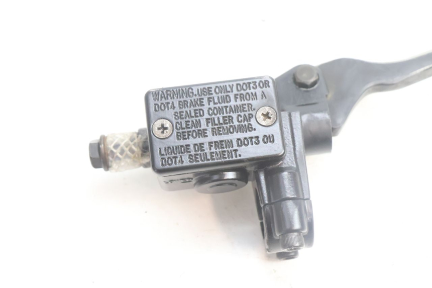 photo de MAITRE CYLINDRE AVANT PEUGEOT KISBEE 2T 50 (2010 - 2017) - Détail de la pièce
