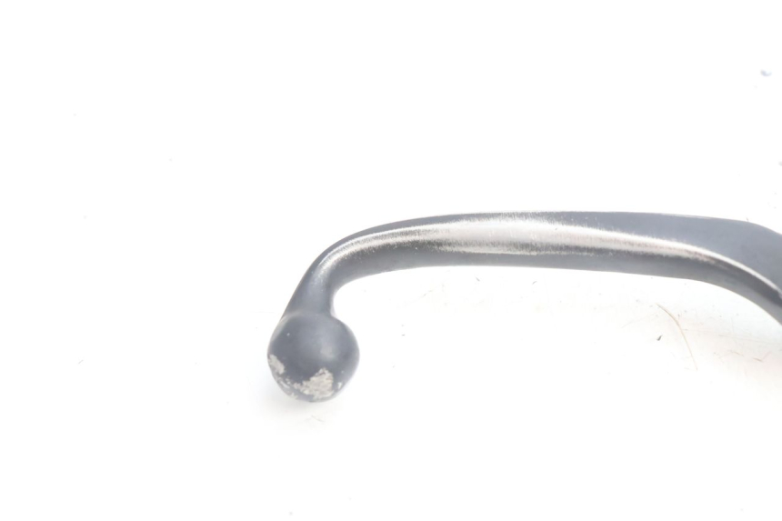 photo de MAITRE CYLINDRE AVANT PEUGEOT KISBEE 2T 50 (2010 - 2017) - Points de fixation